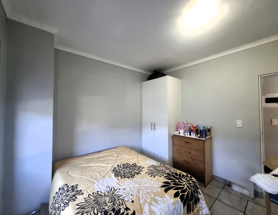 2 Bedroom Property for Sale in Esterville Western Cape